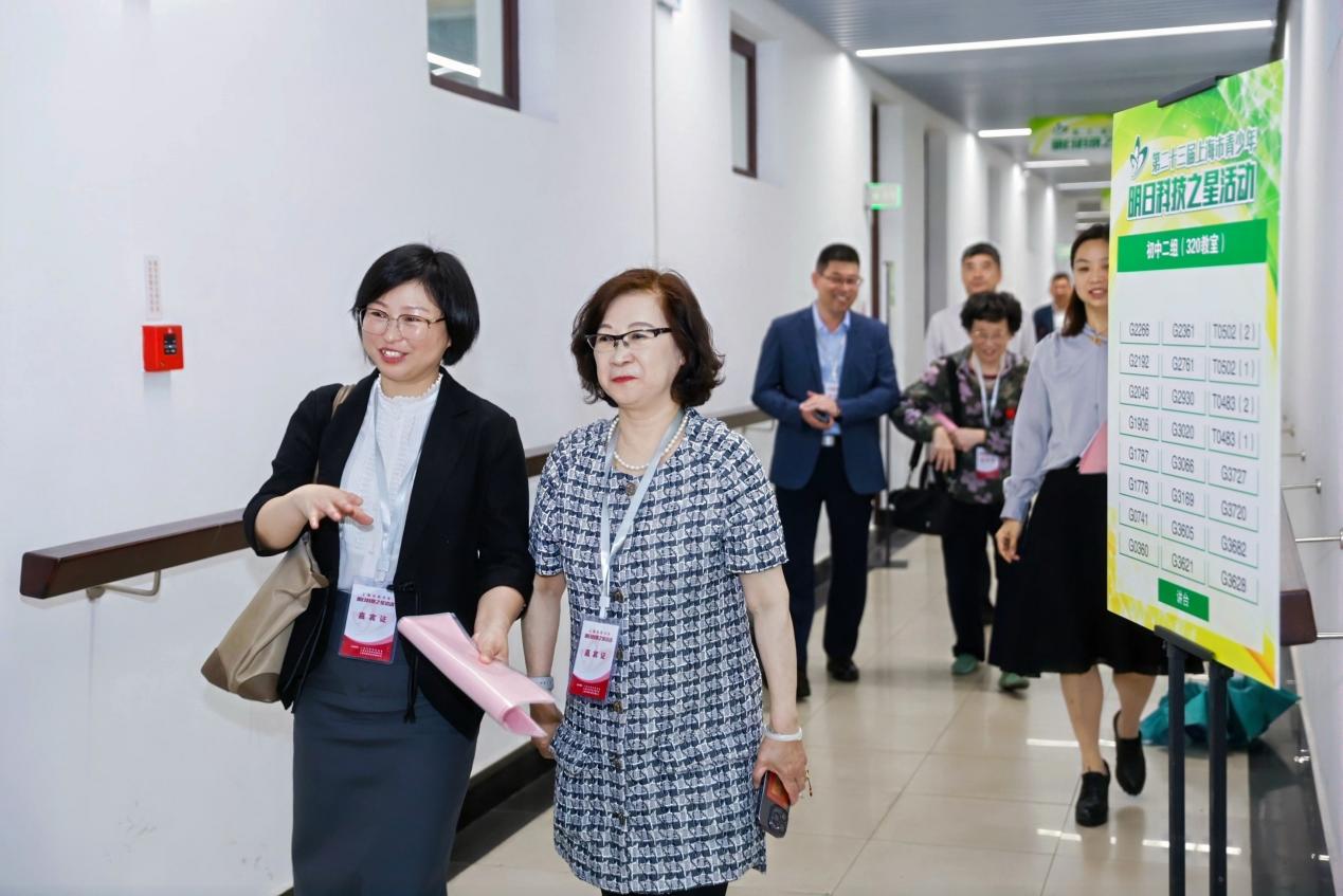 13391334103328025 13391334103328025